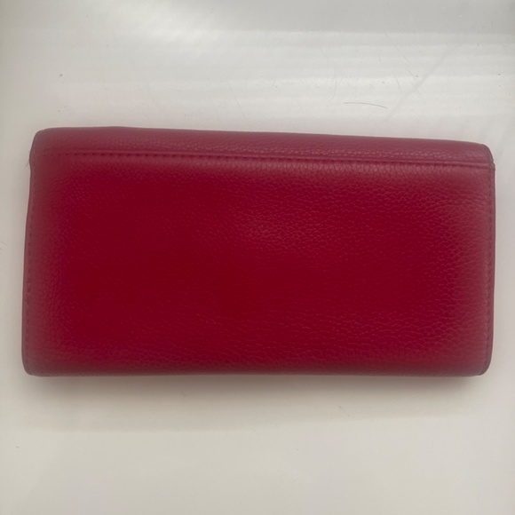 COPY - Marc Jacobs Red Wallet. - Picture 7 of 8